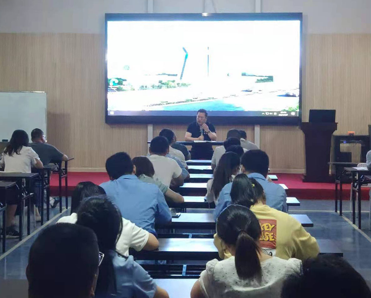 集團總裁柯建東蒞臨安徽柯力視察并指導工作